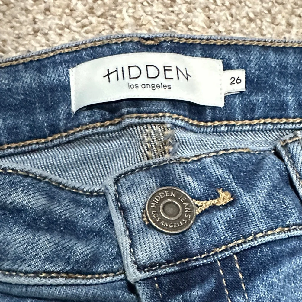 Hidden Jeans ♥️ - Picture 2 of 4